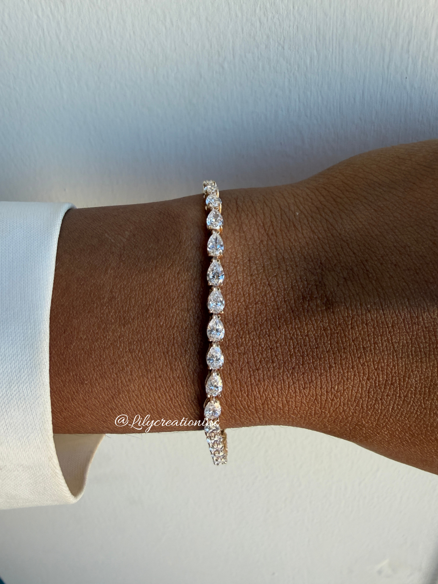 6.50 Carat Pear Cut North to South Diamond Tennis Bracelet