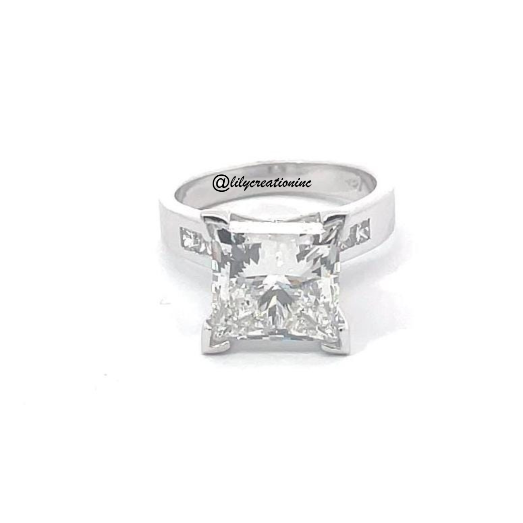 Princess Cut Diamond Engagement Ring