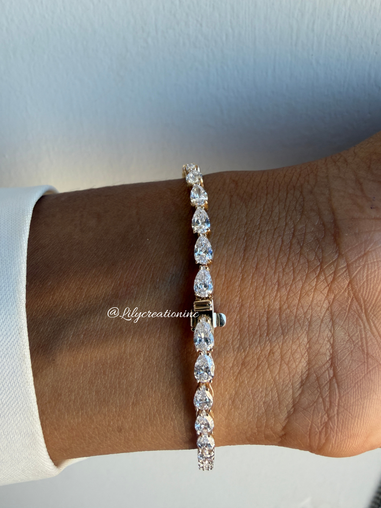 6.50 Carat Pear Cut North to South Diamond Tennis Bracelet