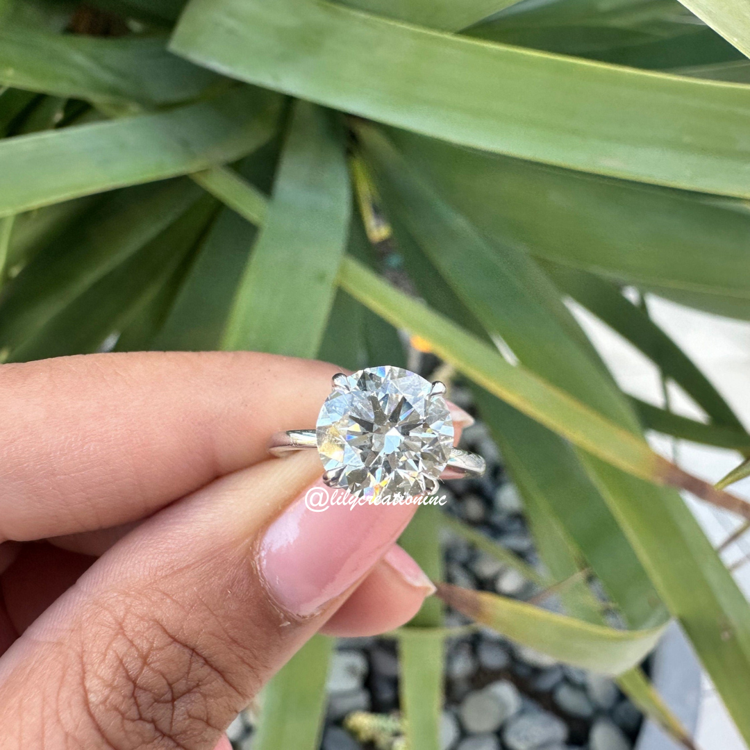 Round Petal Diamond Engagement Ring