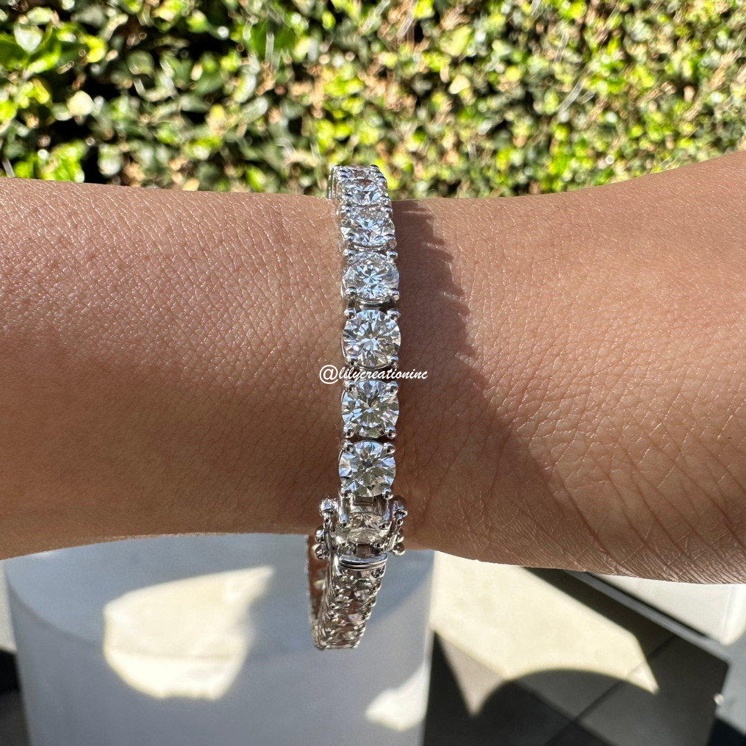 18 Carat Round Lab Grown Diamond Tennis Bracelet