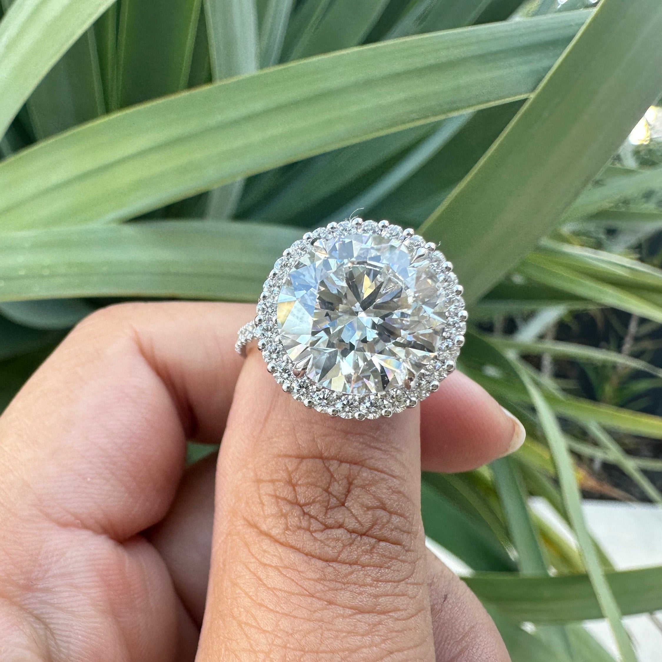 5 Ct Round Diamond Engagement Ring With Halo