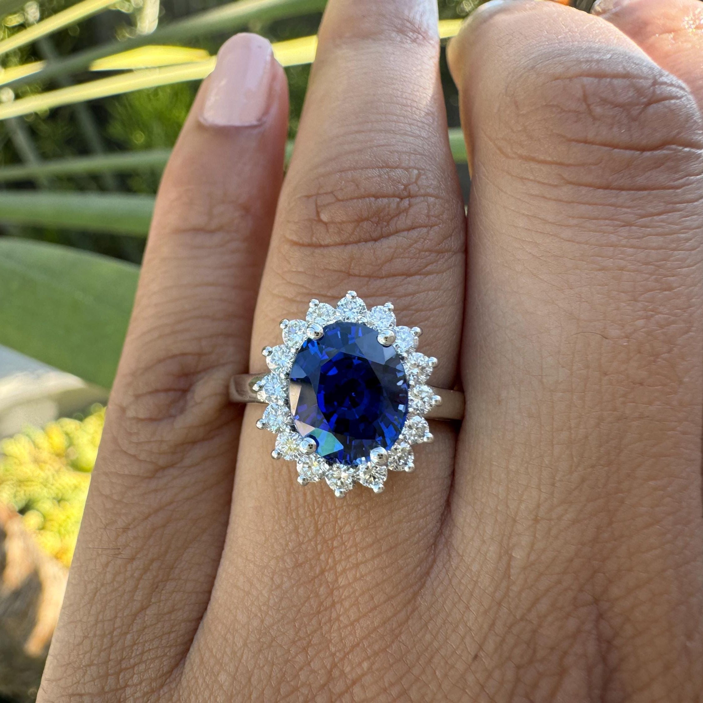 Oval Sapphire & Diamond Engagement Ring - 7 ct