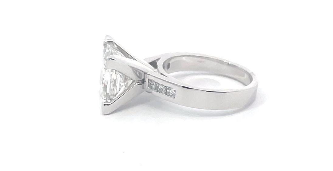 Princess Cut Diamond Engagement Ring