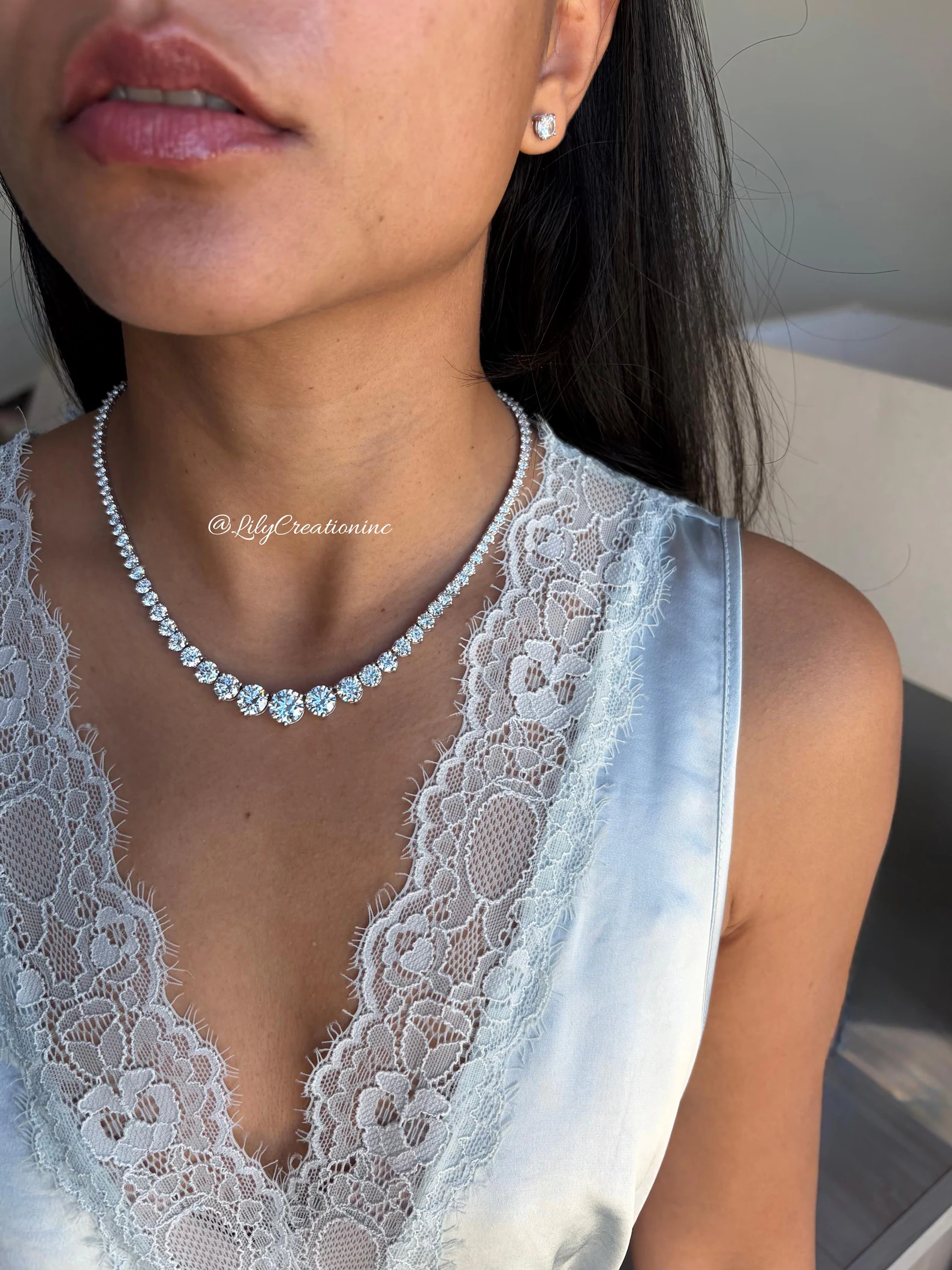 27 Carat Round Graduated Diamond Necklace