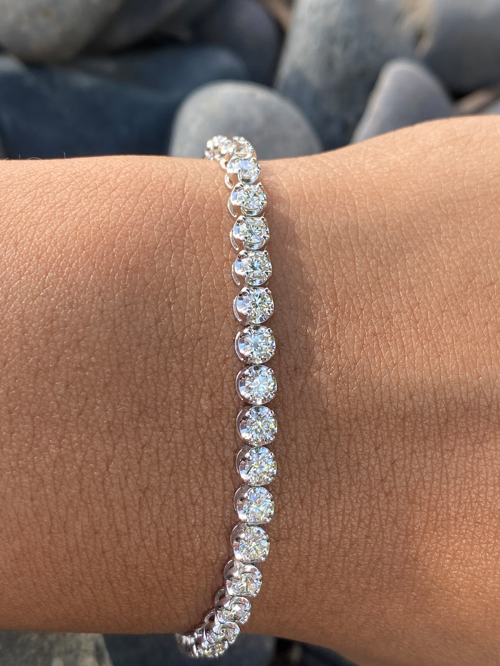 2 Carat Crown Setting Round Diamond Tennis Bracelet