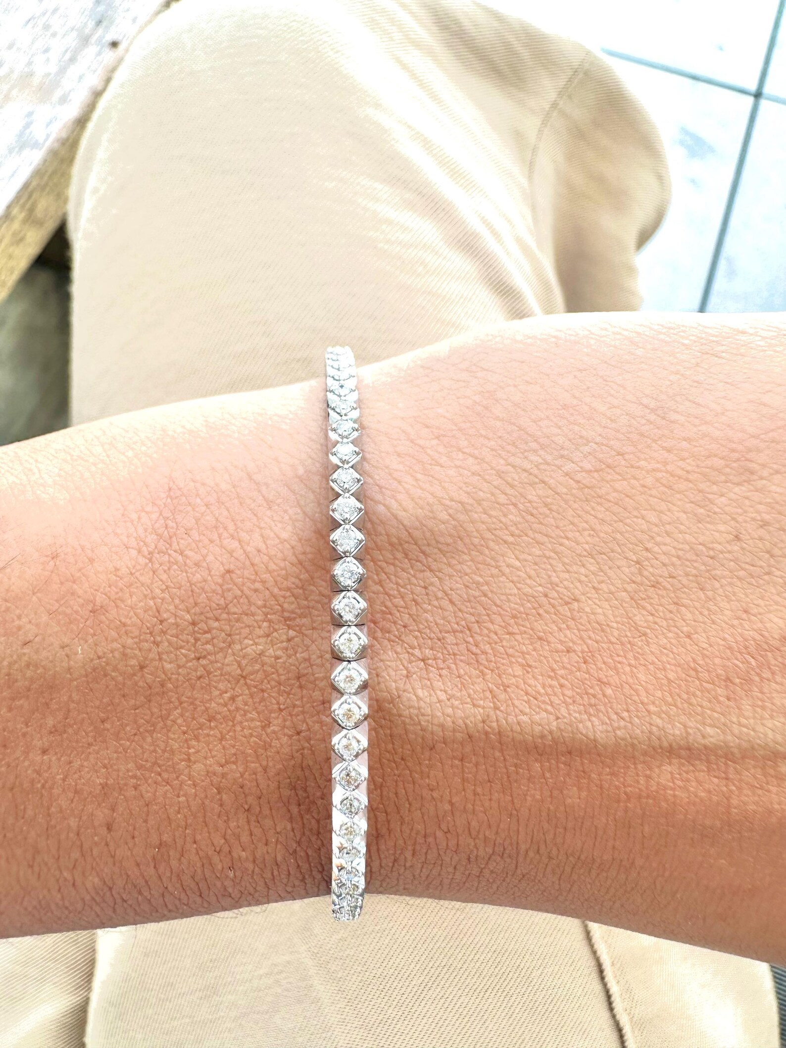 1 Carat Round Lab Grown Diamond Flexible Bangle in 14k Gold