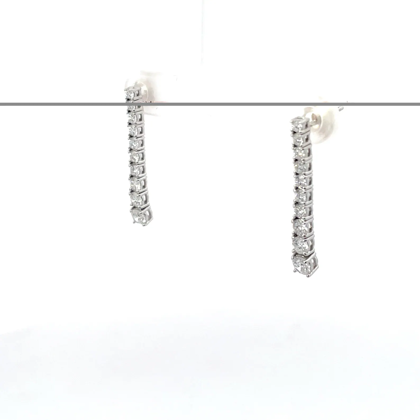 1 Carat Round Lab Grown Diamond Graduated Huggie Earrings