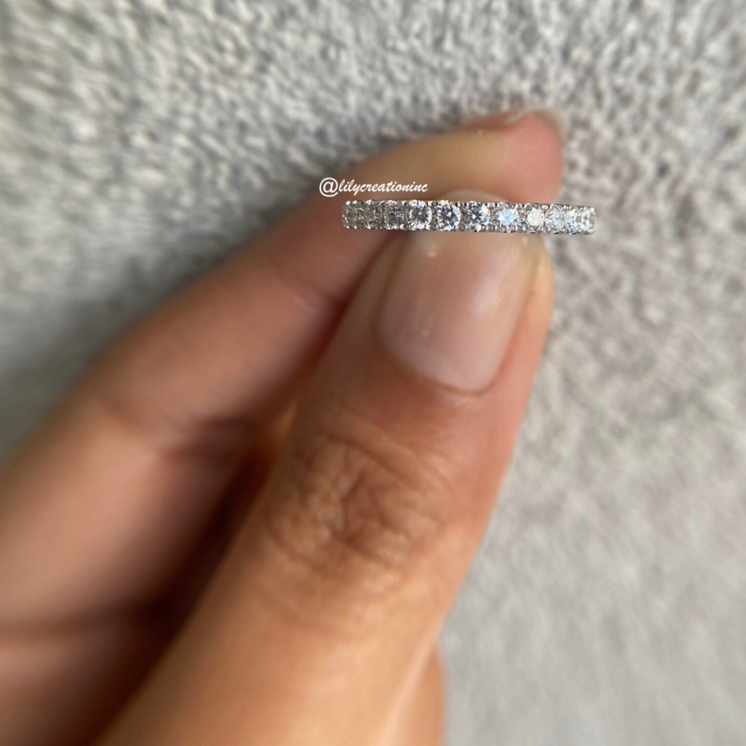 1 Carat Round Pavé Diamond Eternity Band