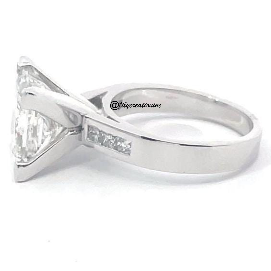 Princess Cut Diamond Engagement Ring