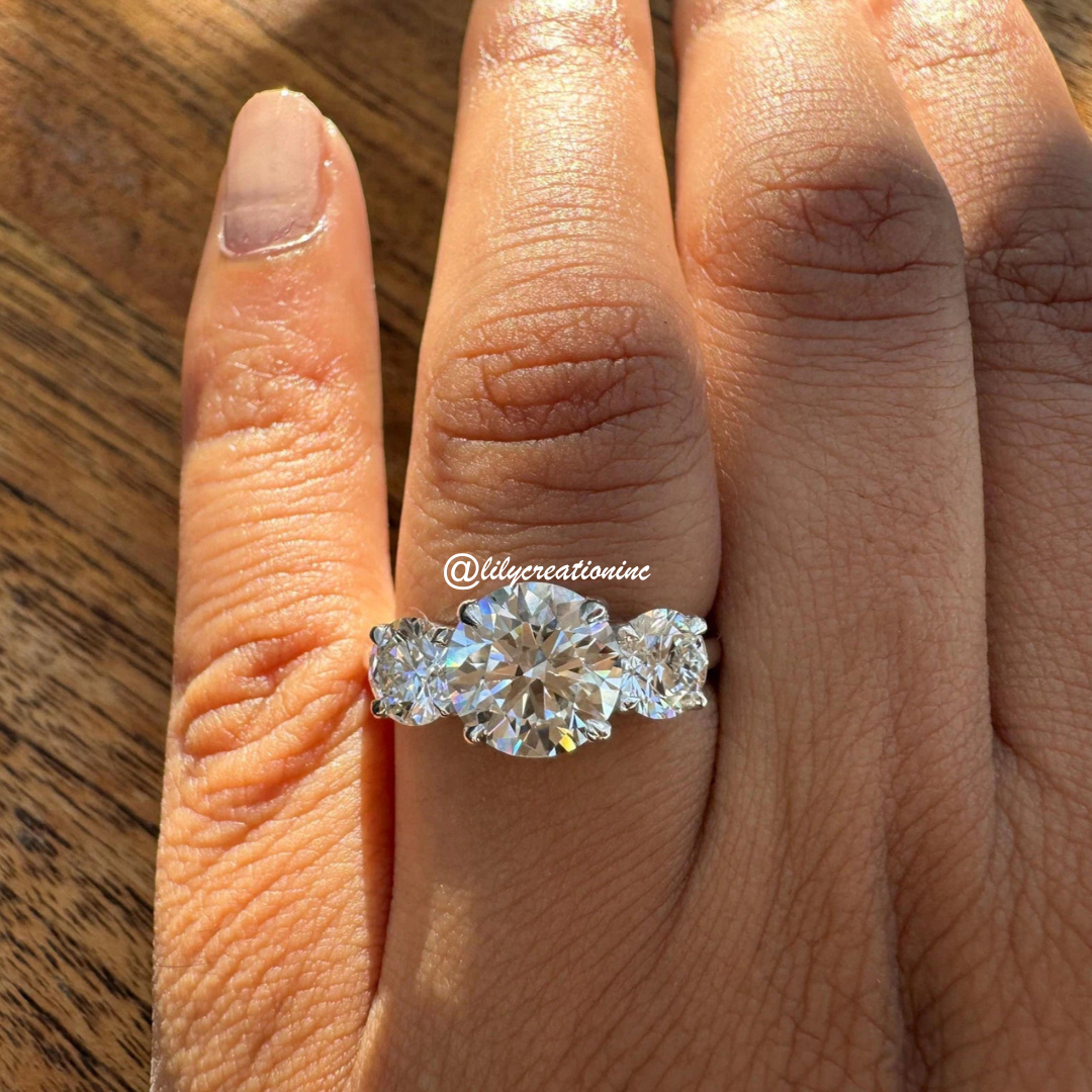 3 Stone Round Diamond Engagement Ring