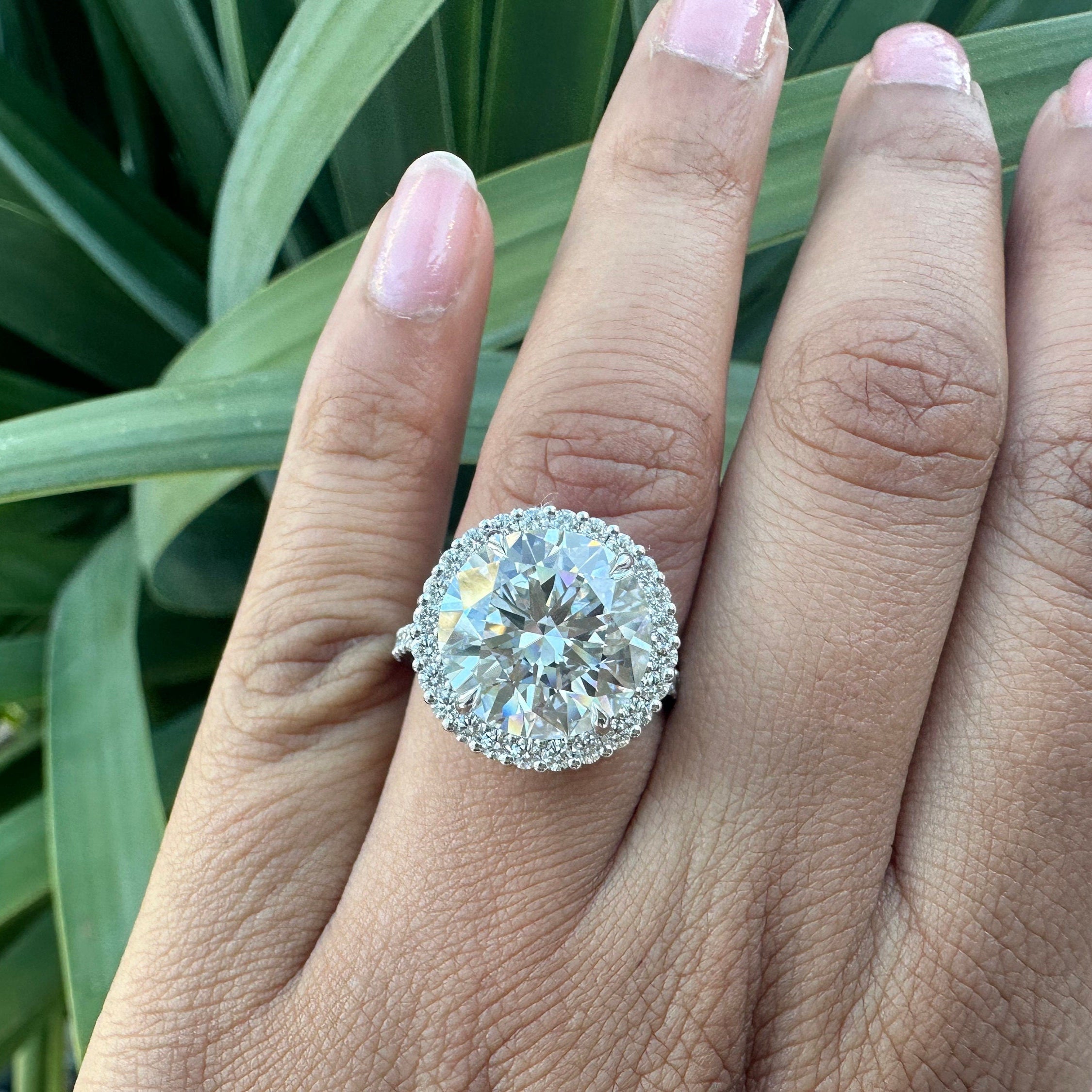 5 Ct Round Diamond Engagement Ring With Halo